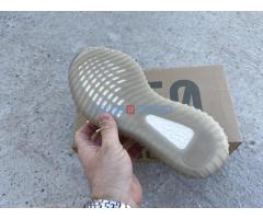 Adidas Yeezy Boost 350 V2 Tail Light - Fotografija 5/5