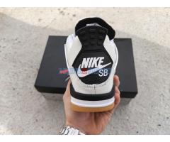 Nike Air Jordan 4 - Fotografija 4/5