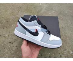 Nike Air Jordan 1 Low Light Smoke Grey - Fotografija 1/5