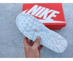 Nike Air Max 90 Triple White - Fotografija 5/5